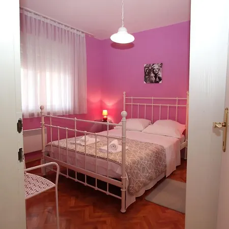 Fabiana 3* פורץ